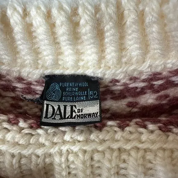 Vintage Dale Of Norway Pure New Wool Maroon White Knit Sweater Adult Size L 52 - Picture 4 of 13